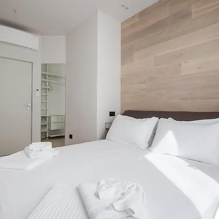 Pratello Apartment *